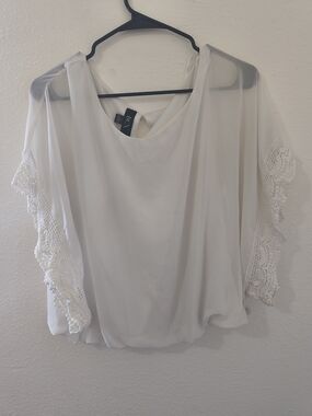 LC Lauren Conrad White Crochet-Sleeve Blouse